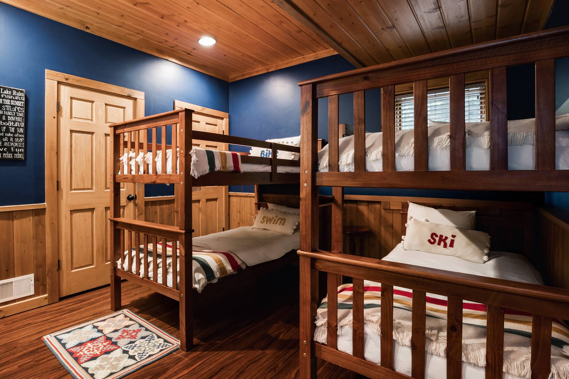 mountain cabins bunk room