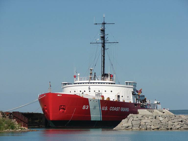 icebreaker mackinaw