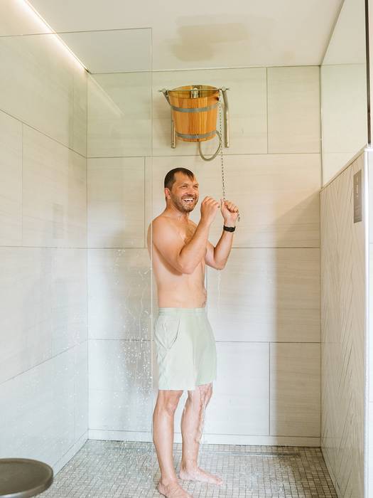 Bucket shower in Chalet Edelweiss