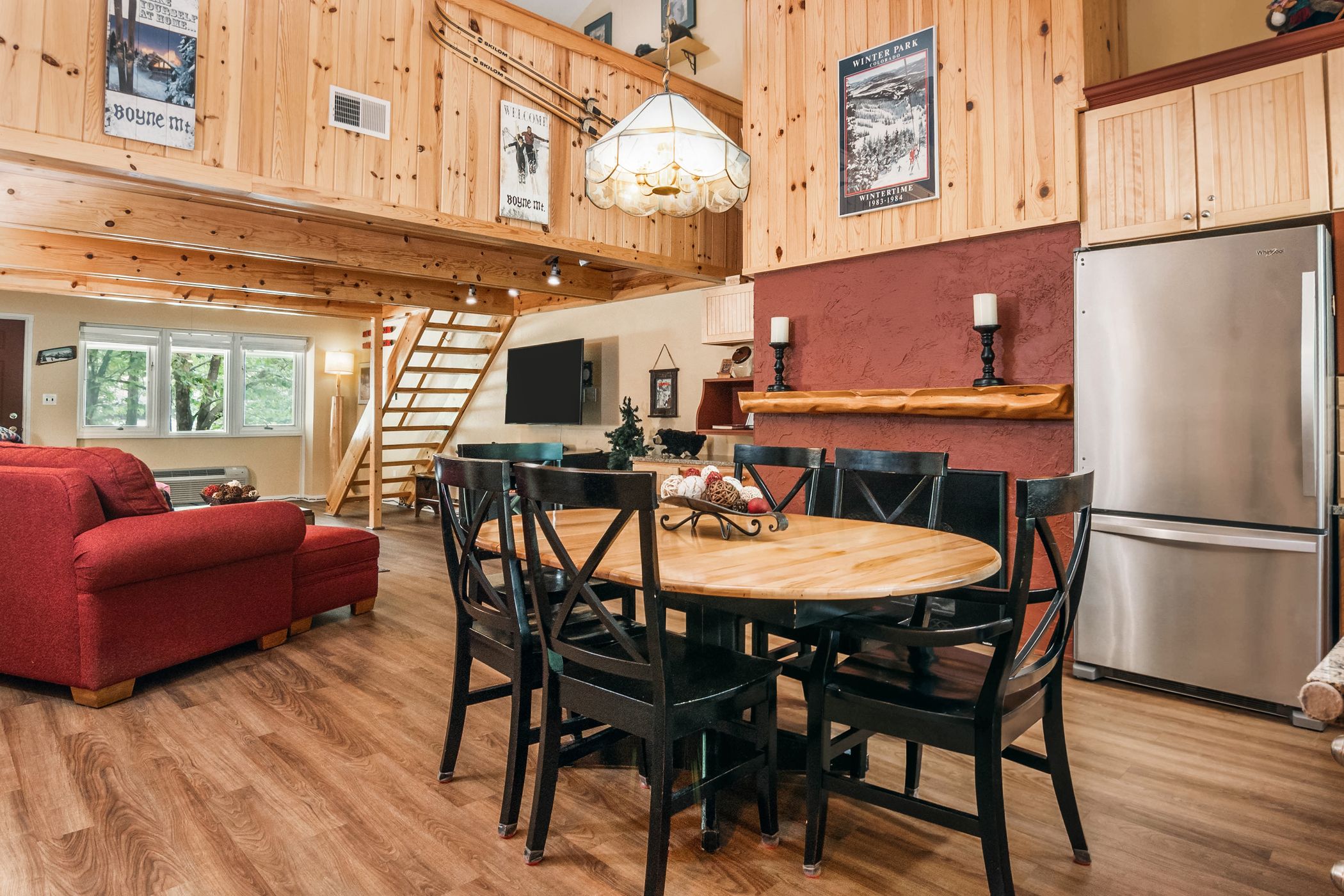 dining room in mountain villa