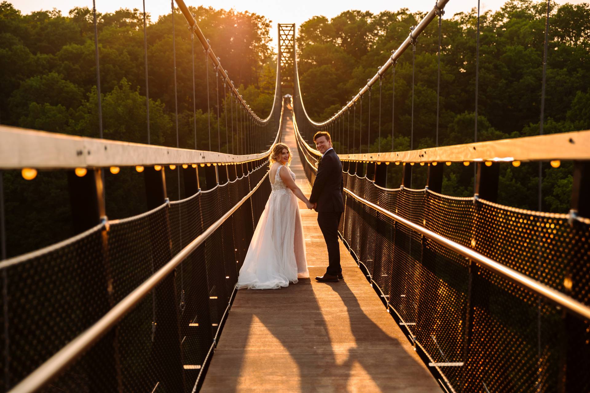 couple on skybridge