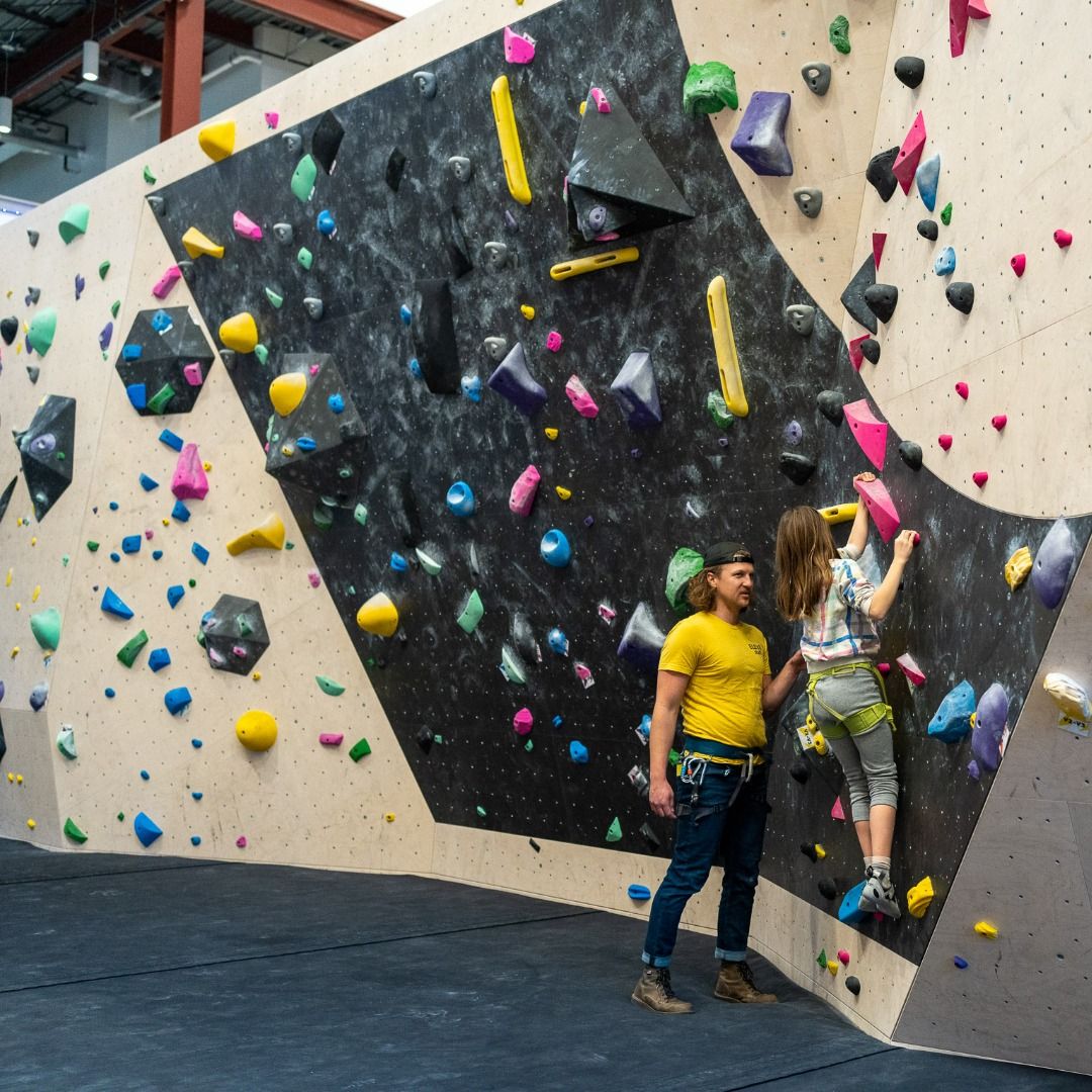 elev8 climbing gym in traverse city