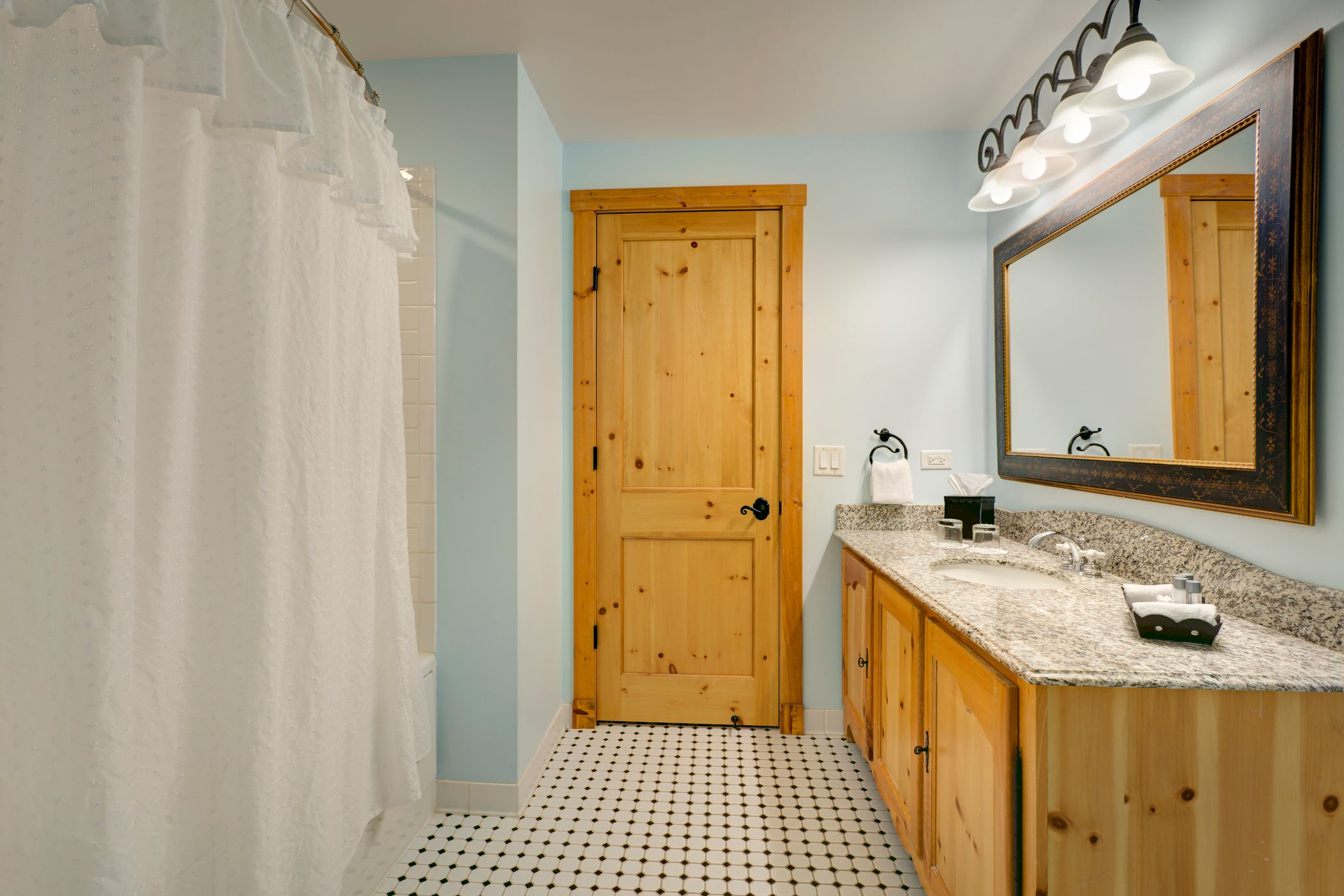 Bathroom in the Mountain Grand Lodge and Spa