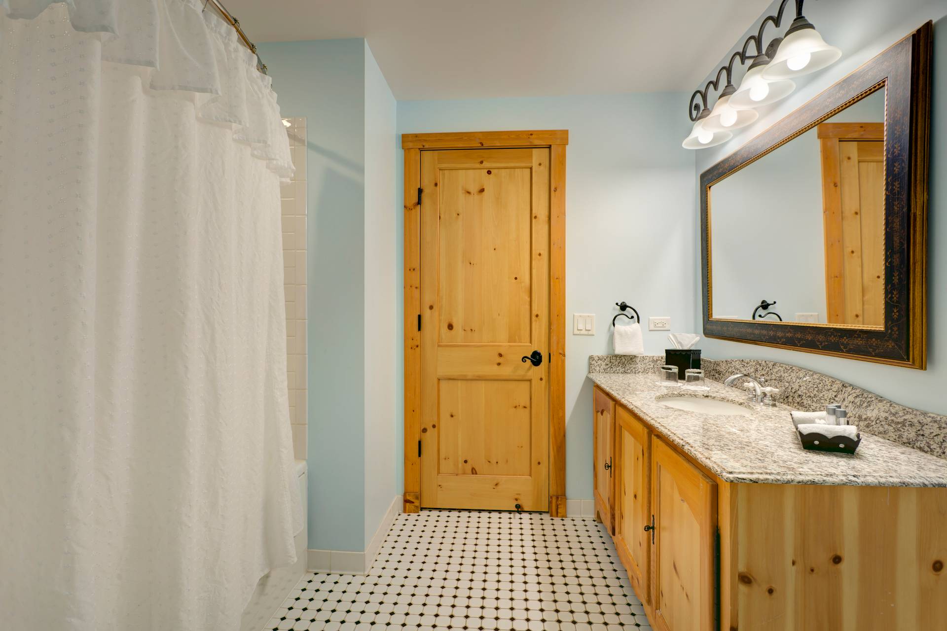 Bathroom in the Mountain Grand Lodge and Spa