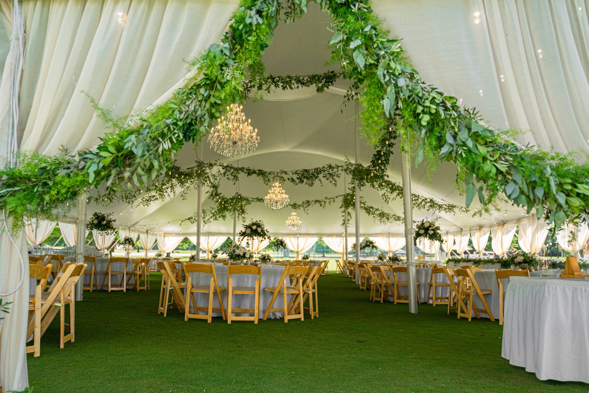 wedding tent at deer lake