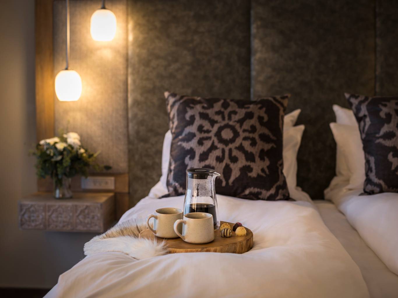 two queen beds in chalet edelweiss