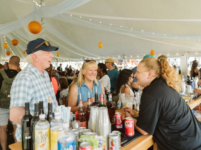 bar at skitoberfest