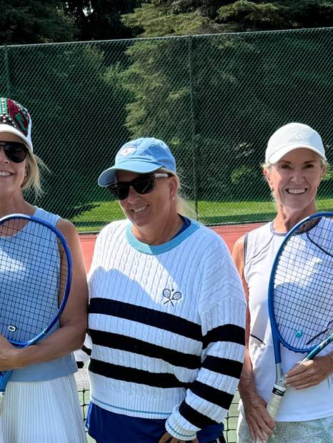 group photo of tennis players