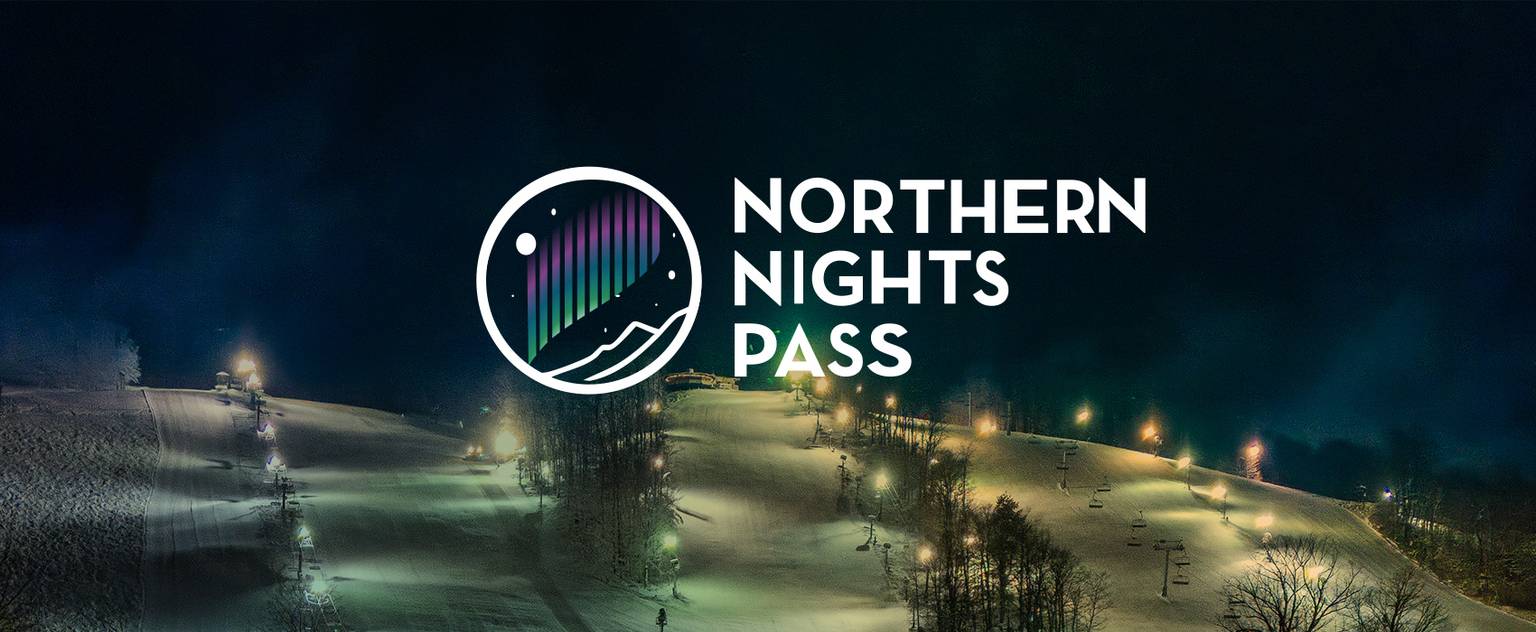 skier riding the park at night