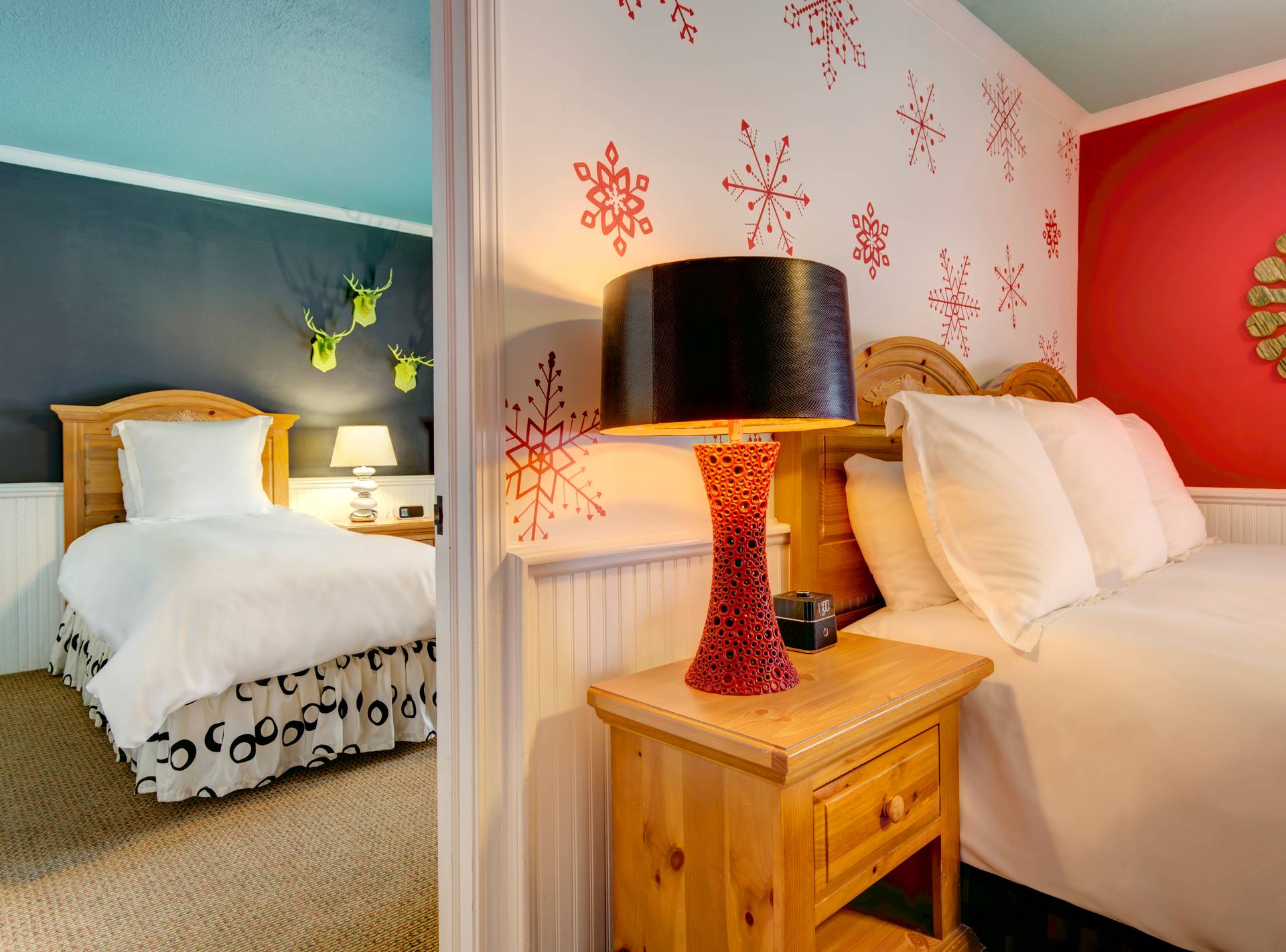 Picture of both suite rooms with king and twin bed