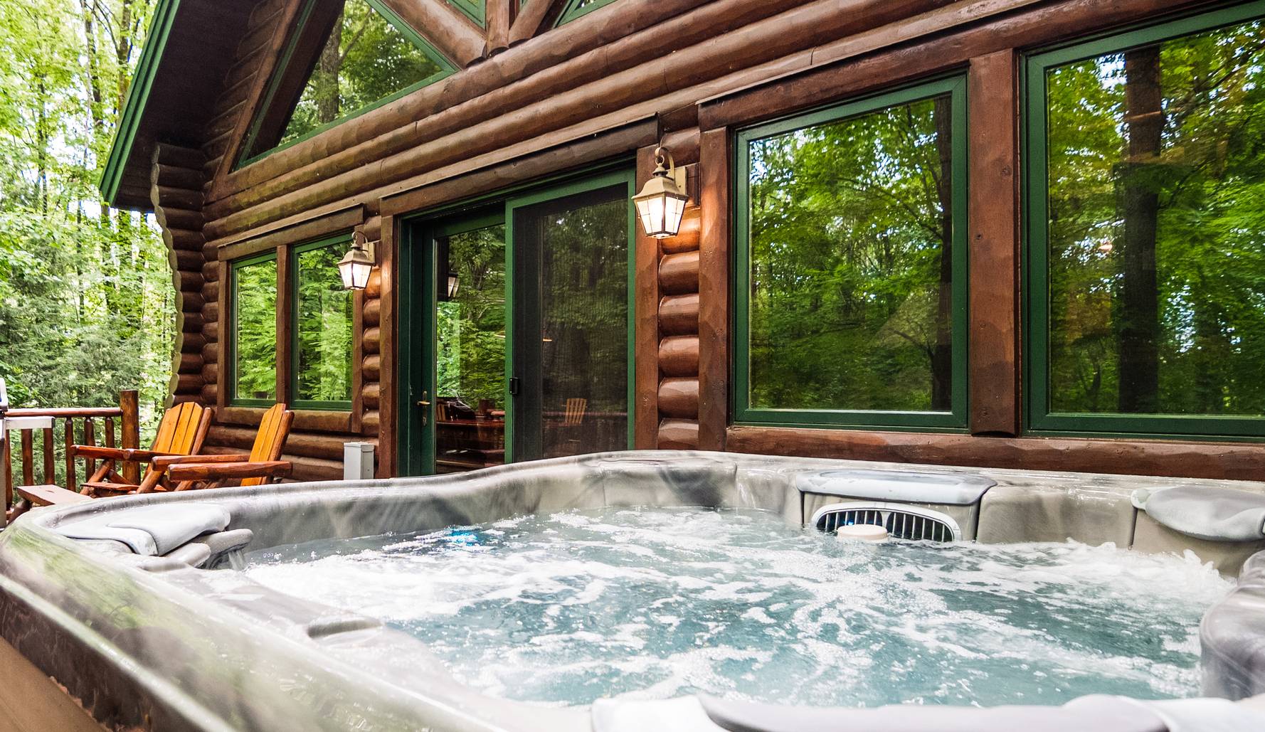 outdoor hot tub at mountain cabin
