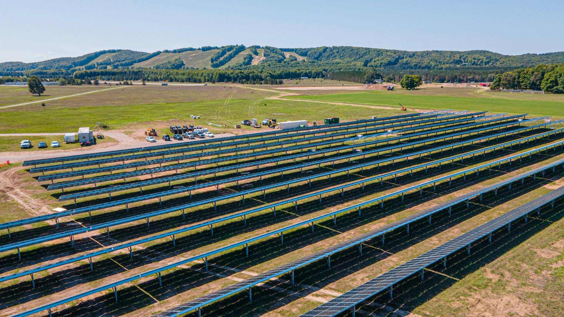 Arial picture of solar pannes installed at Boyne Moutain.
