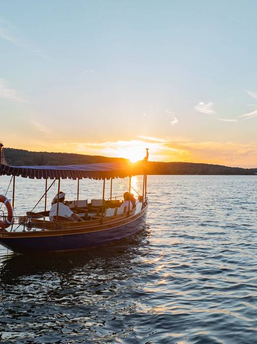 Deer Lake Sunset Boat Cruise