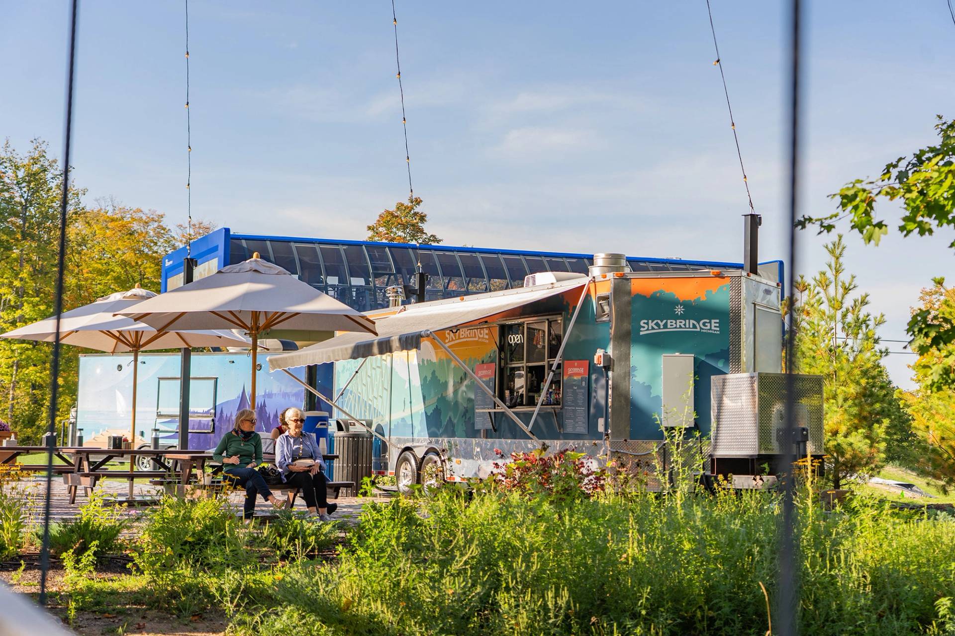 picture of SkyBridge Michigan food truck