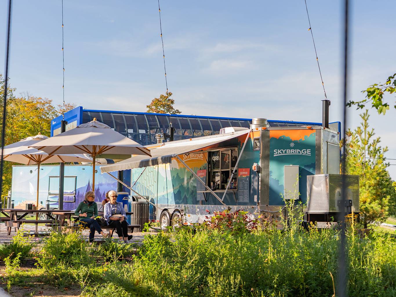 picture of SkyBridge Michigan food truck