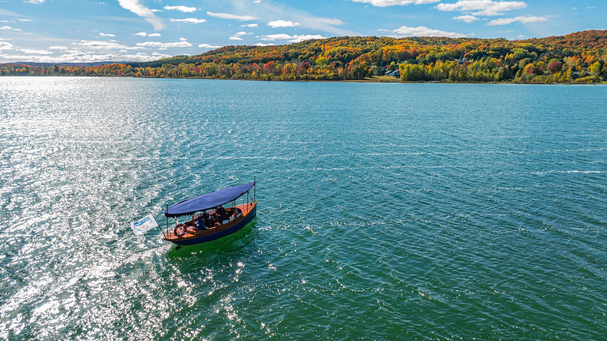 Deer Lake boat tour with fall colors