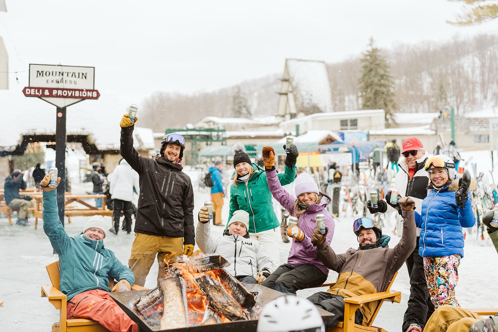 people having drinks after skiing