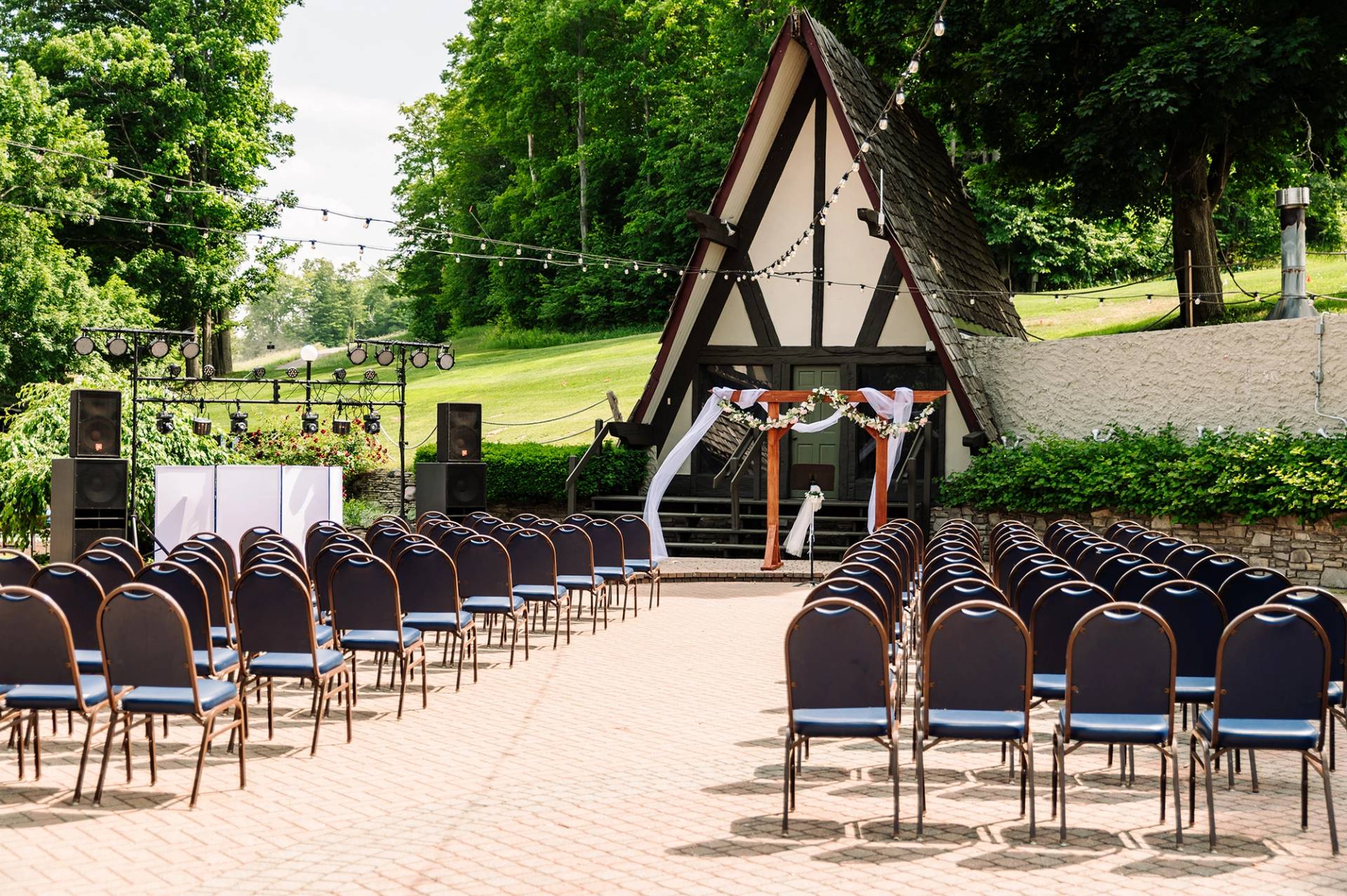 stein eriksens patio wedding setup