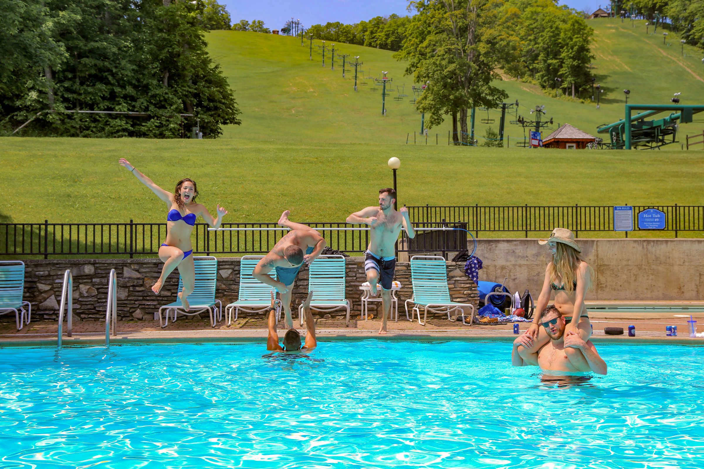 Group jumping in the Clock Tower pool
