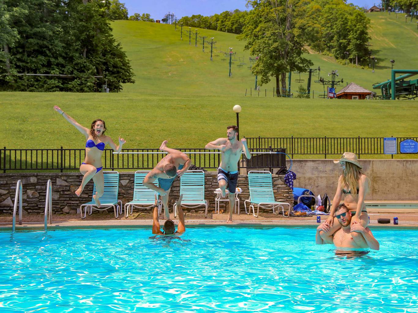 Group jumping in the Clock Tower pool