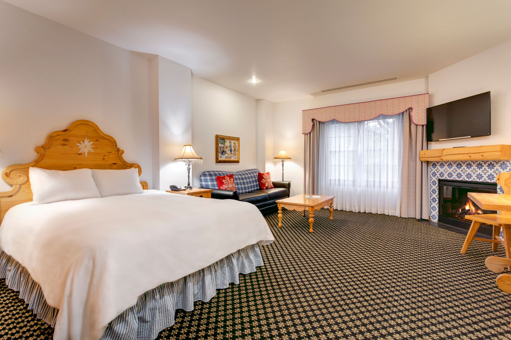 King room with sofa sleeper