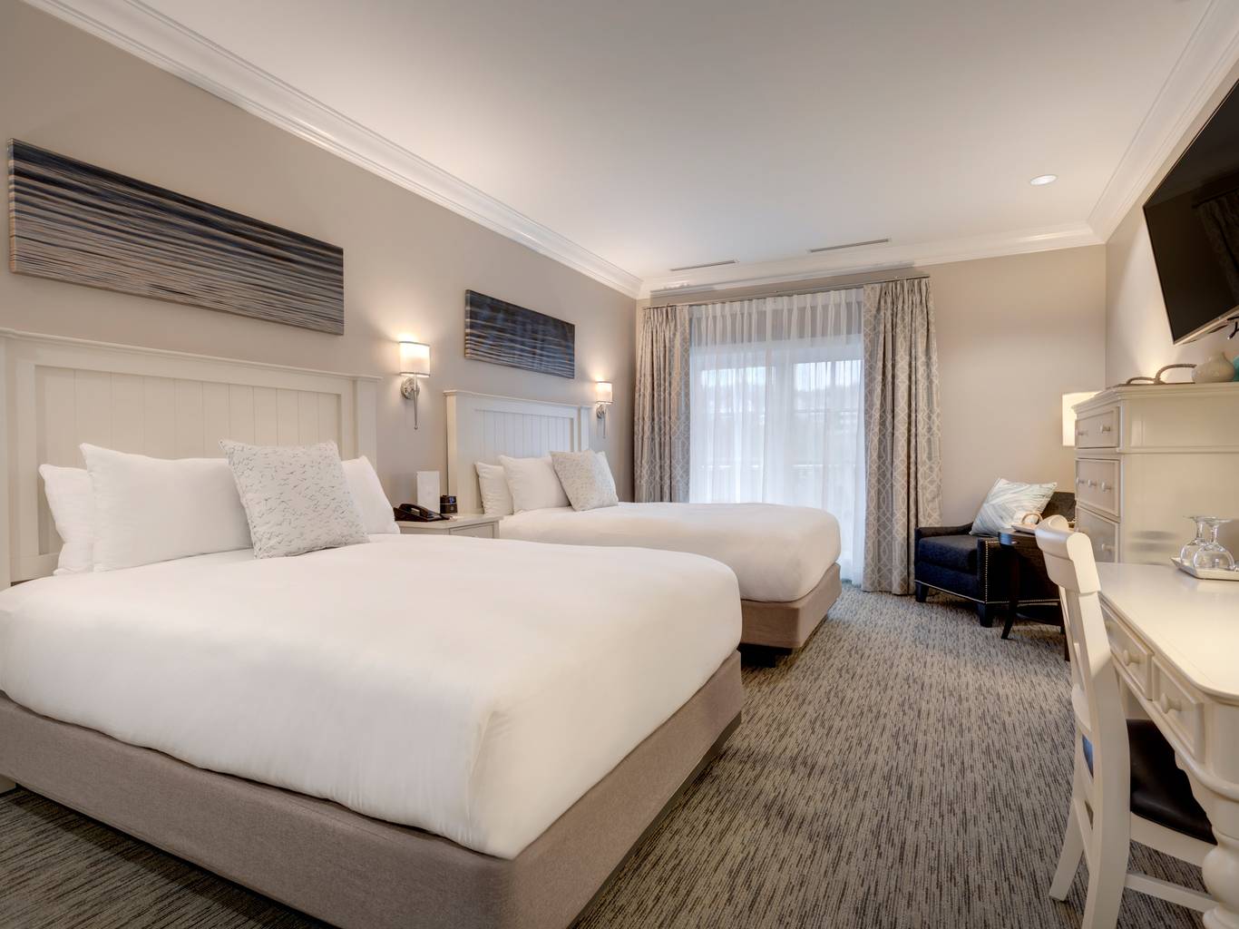 Two queen hotel room, Inn at Bay Harbor