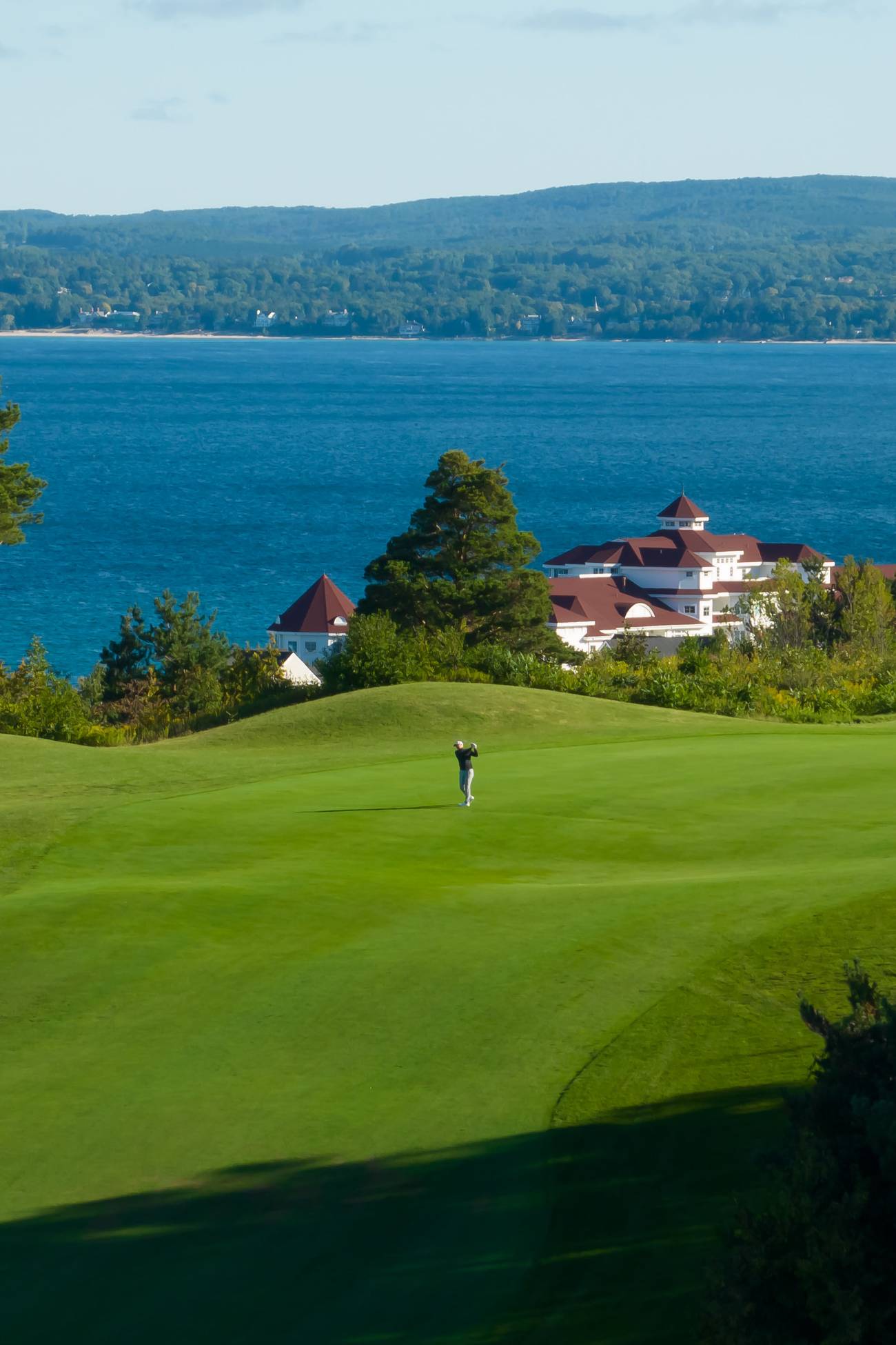 Golfer on Crooked Tree Golf Course, Inn at Bay Harbor on Lake Michigan