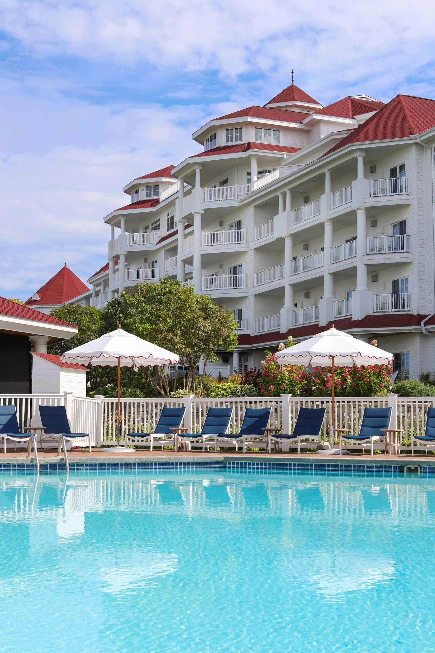 Inn at Bay Harbor pool and umbrellas on calm, still morning