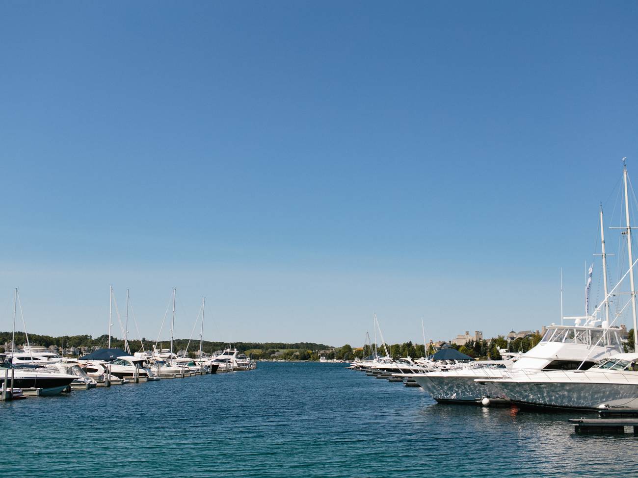 Boats in slips, Bay Harbor Lake Marina