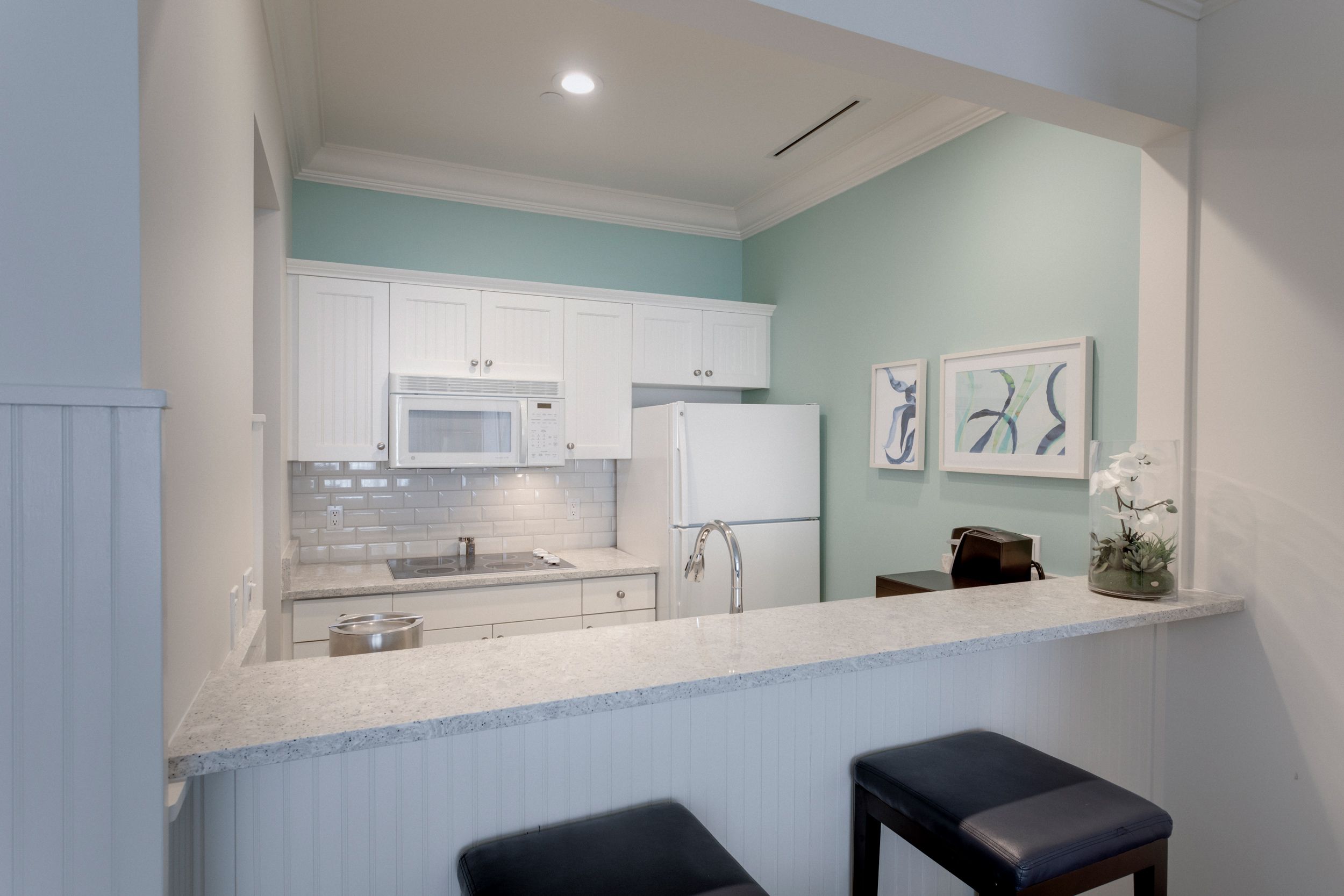 Master Suite, Inn at Bay Harbor, kitchen view with breakfast barstools