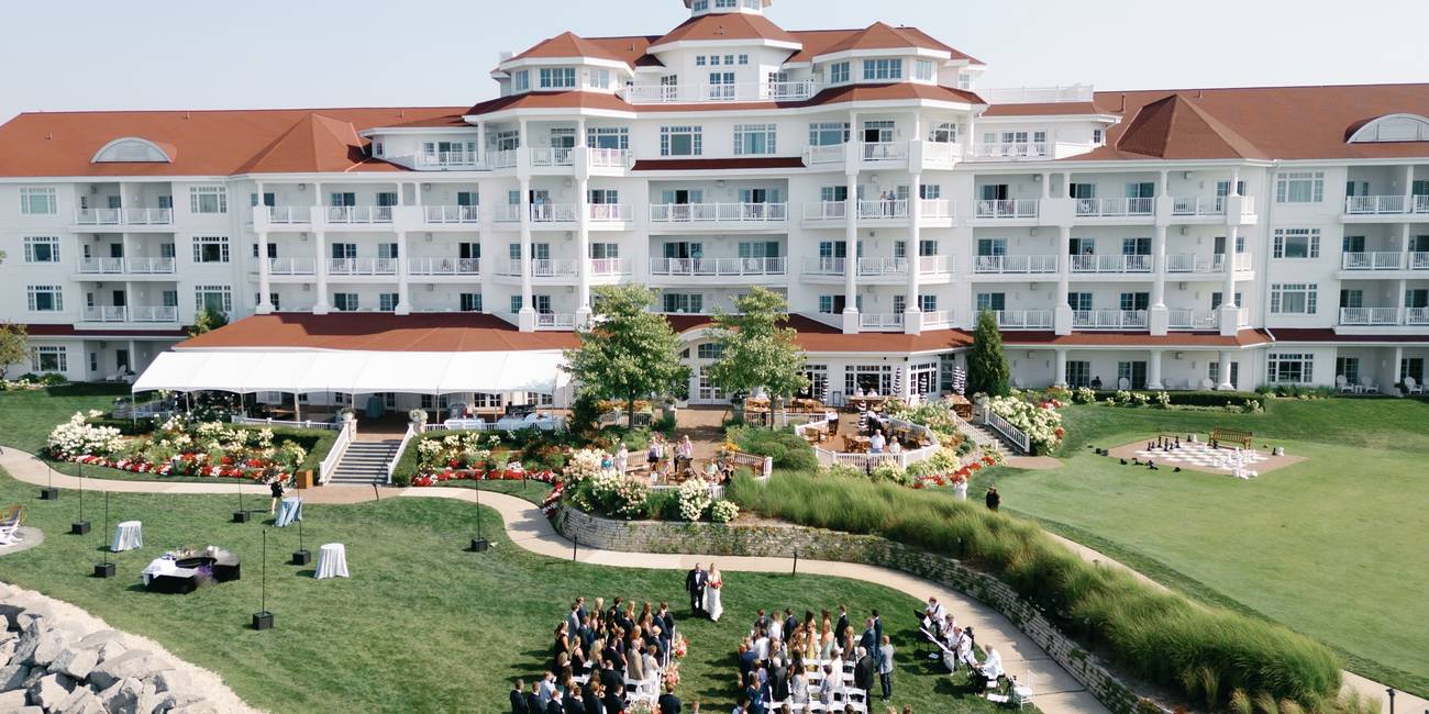 Inn at Bay Harbor aerial view of outdoor wedding setup