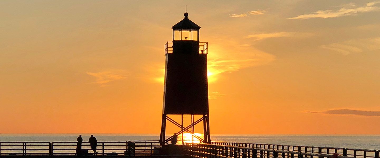 Charlevoix lighthouse, sunset