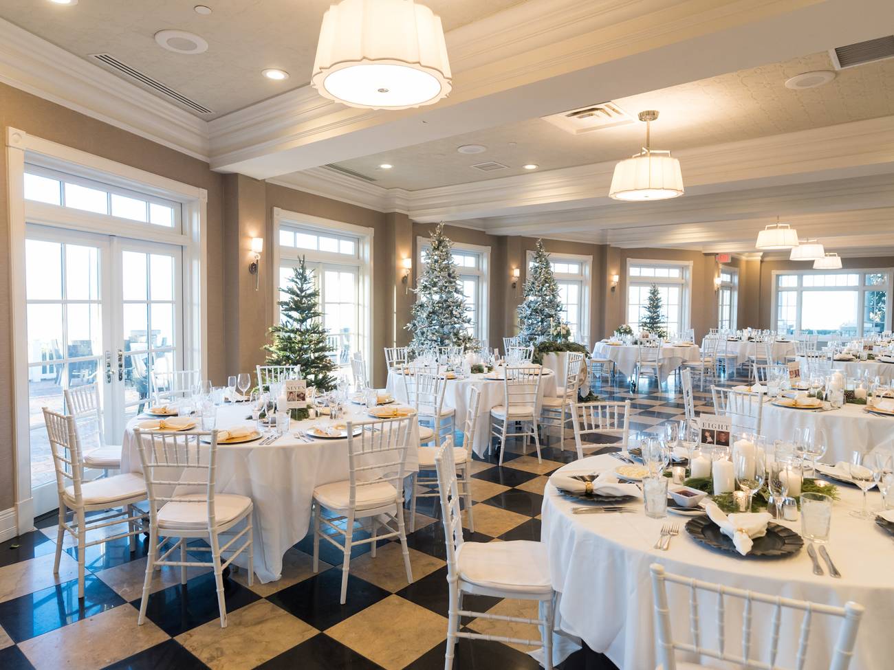 Winter wedding decor, simple, The Sagamore Room