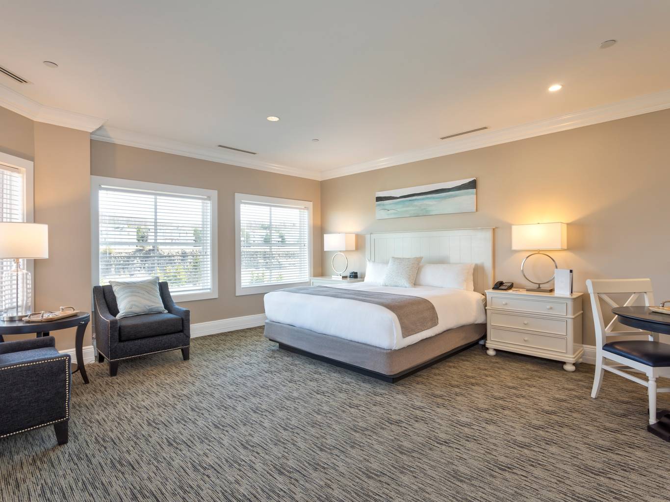 Deluxe King hotel room, Inn at Bay Harbor