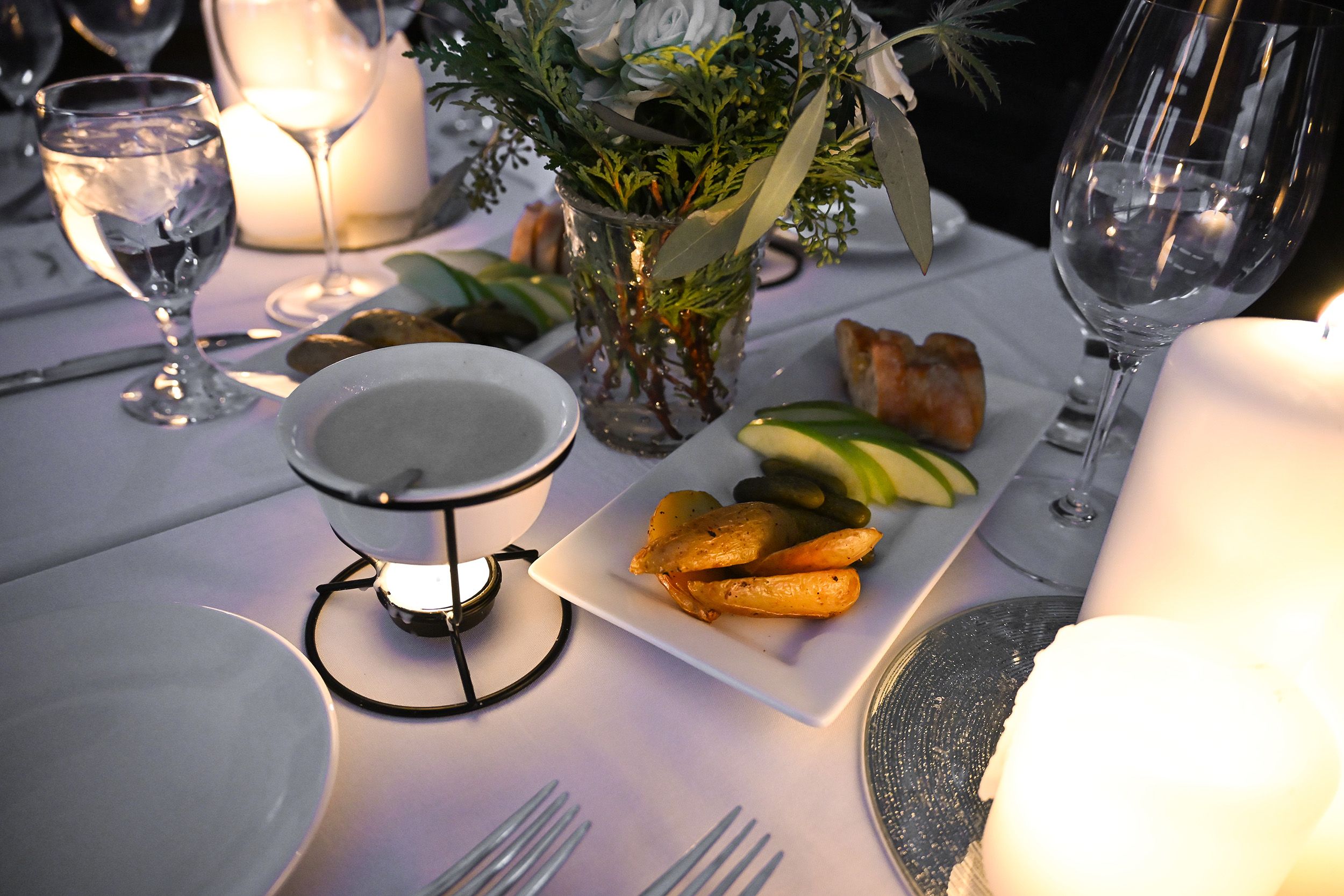 A wedding meal at The Highlands