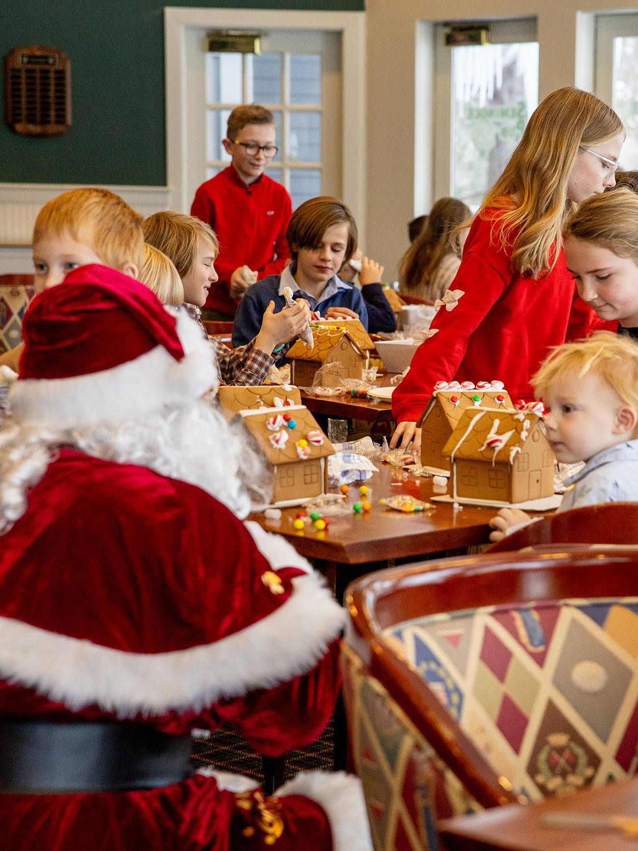 Gingerbread crafting with Santa at The Highlands