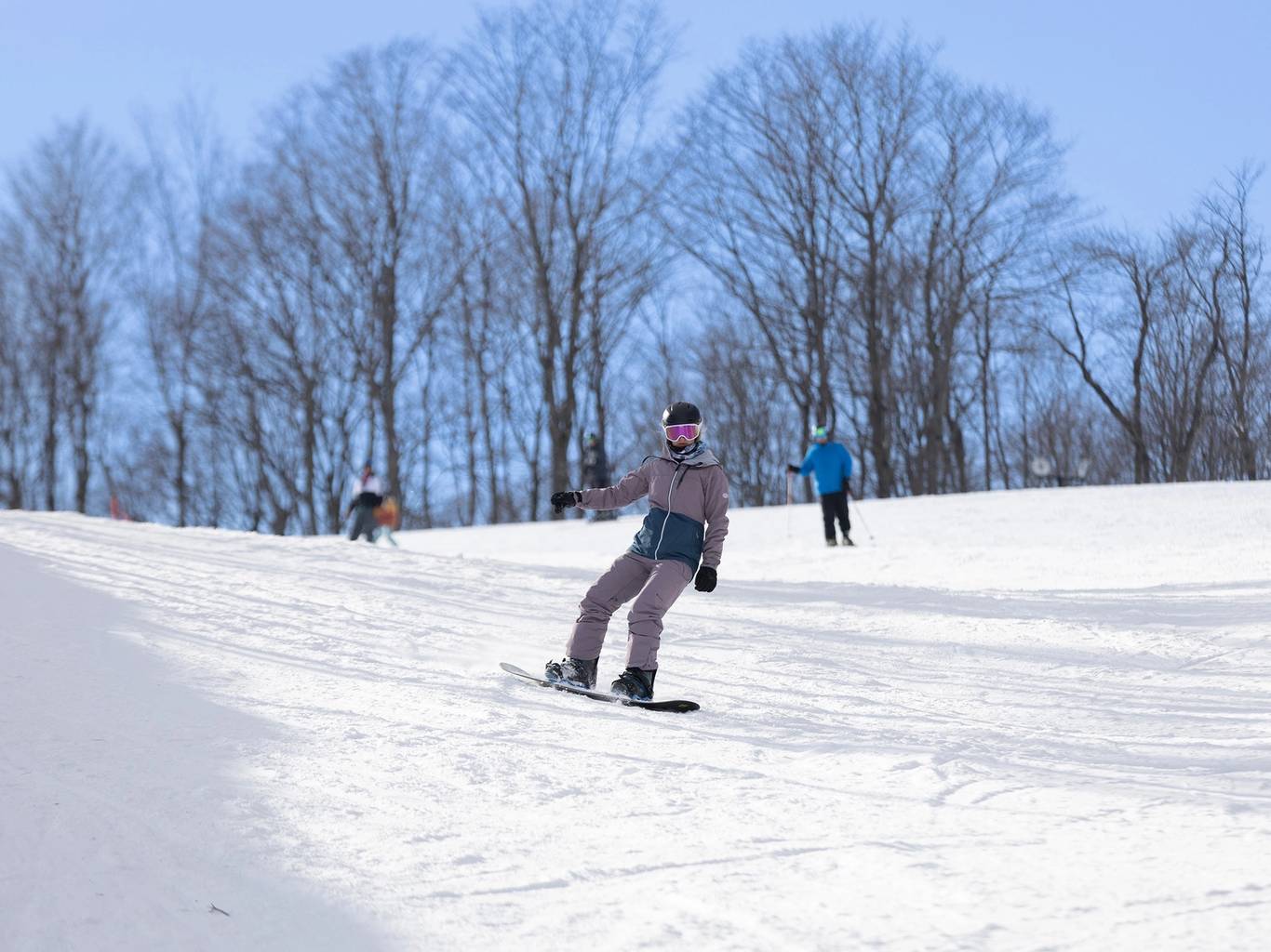 A snowboarder at The Highlands