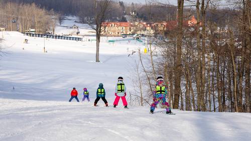 A kids camp lesson at The Highlands