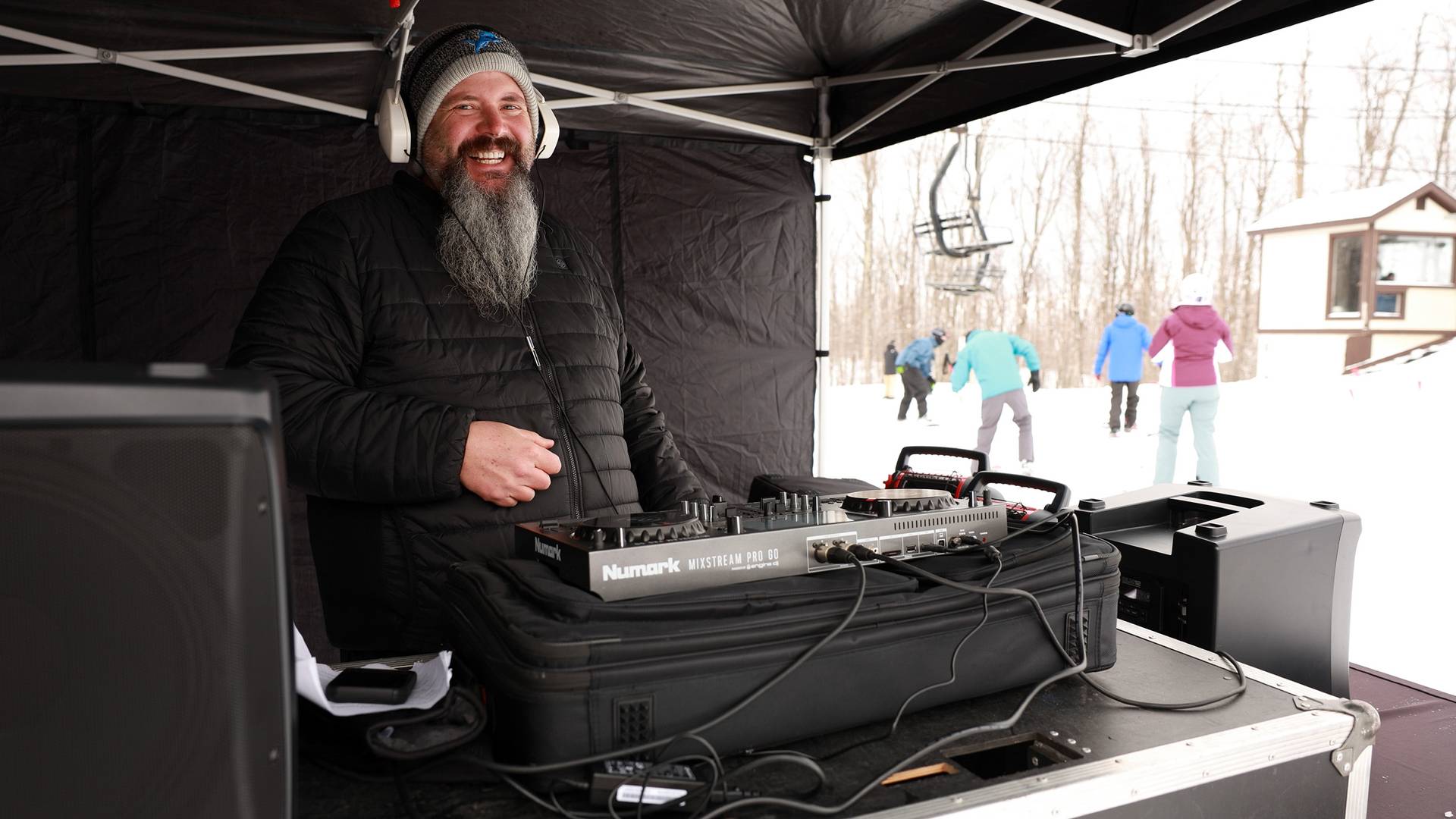 DJ at The Highlands