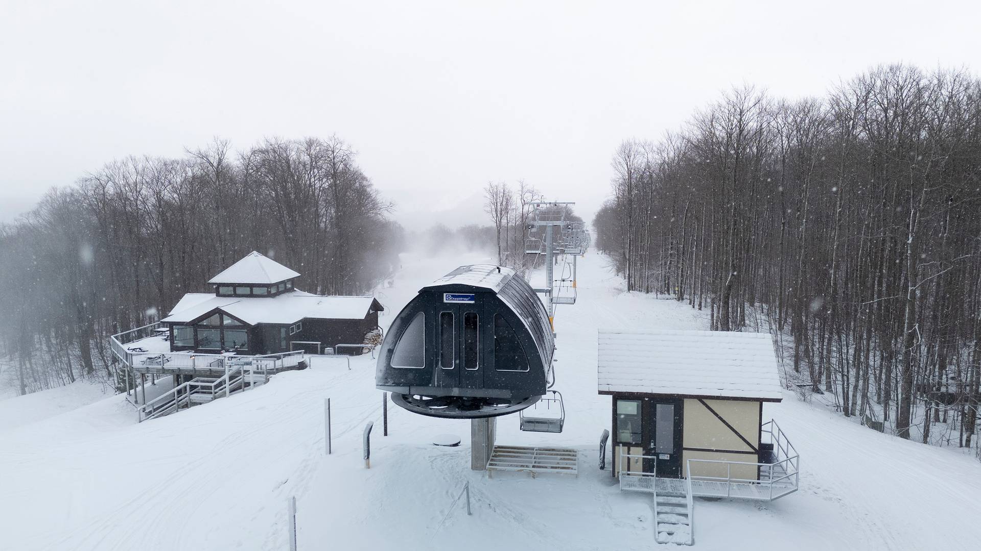 Interconnect Chairlift at The Highlands