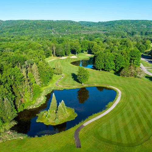 The Moor, Hole 18 at The Highlands