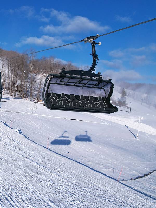 Camelot 6 chairlift at The Highlands