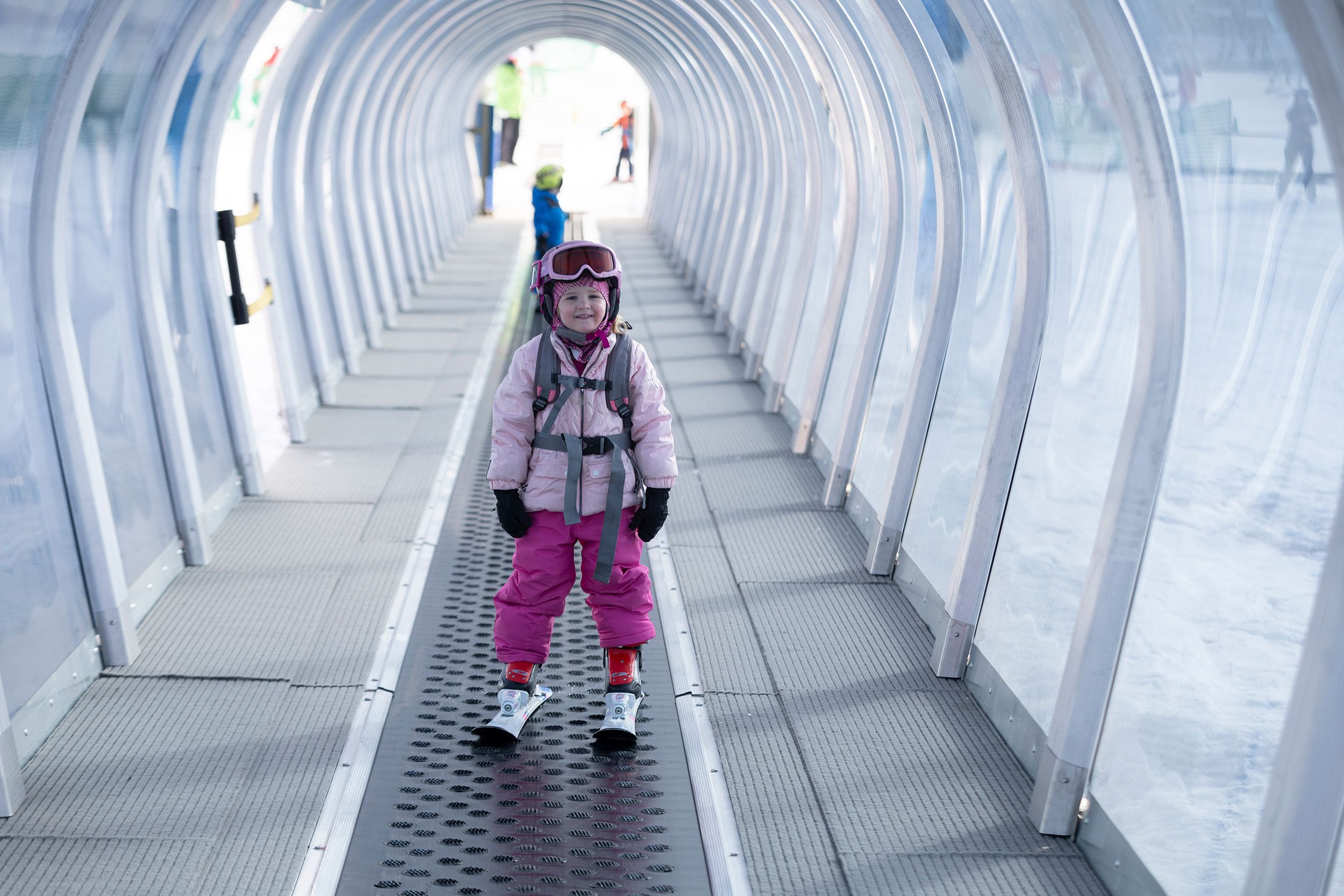 A child in ski gear on Renates Express