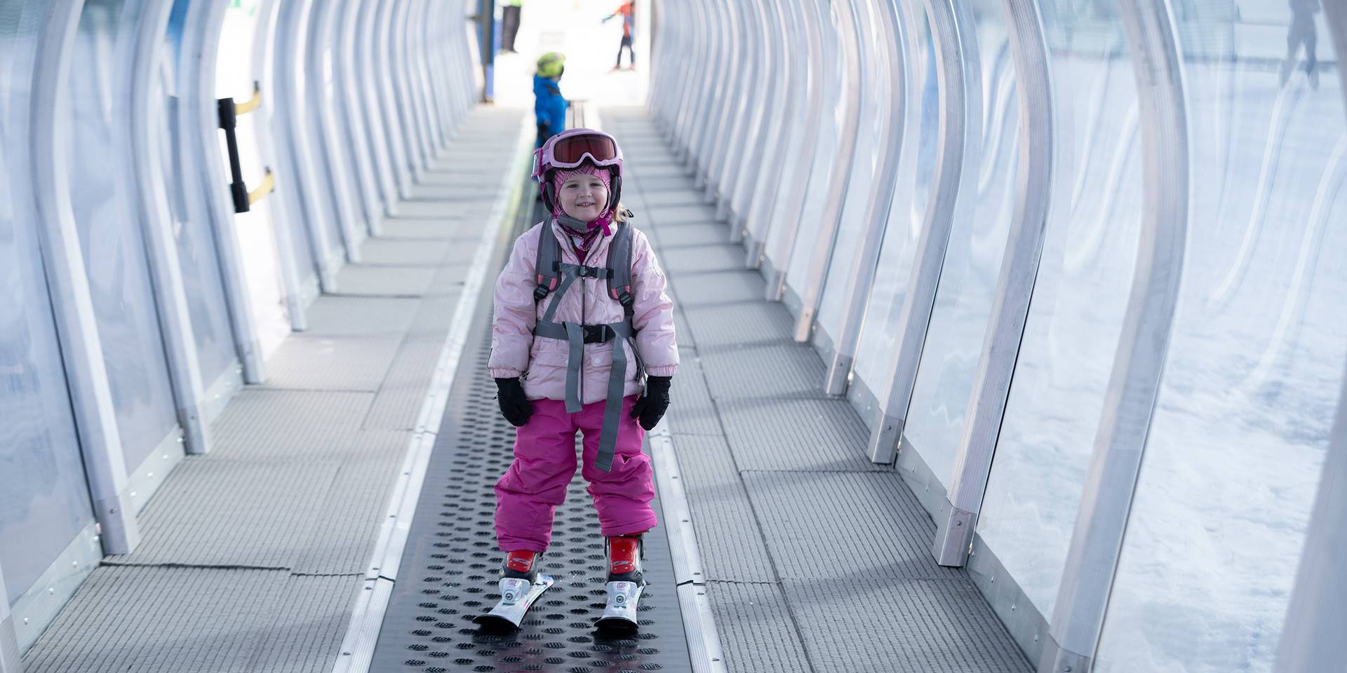 A child in ski gear on Renates Express
