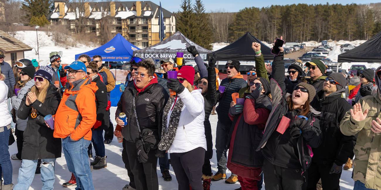 The crowd cheering at the Hops 'N Highlands event