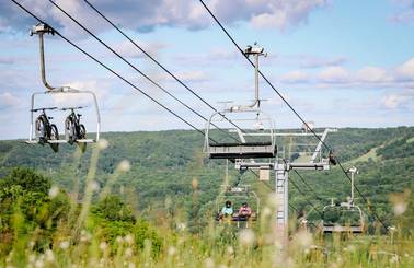 Bikes on a chairlift at The Highlands