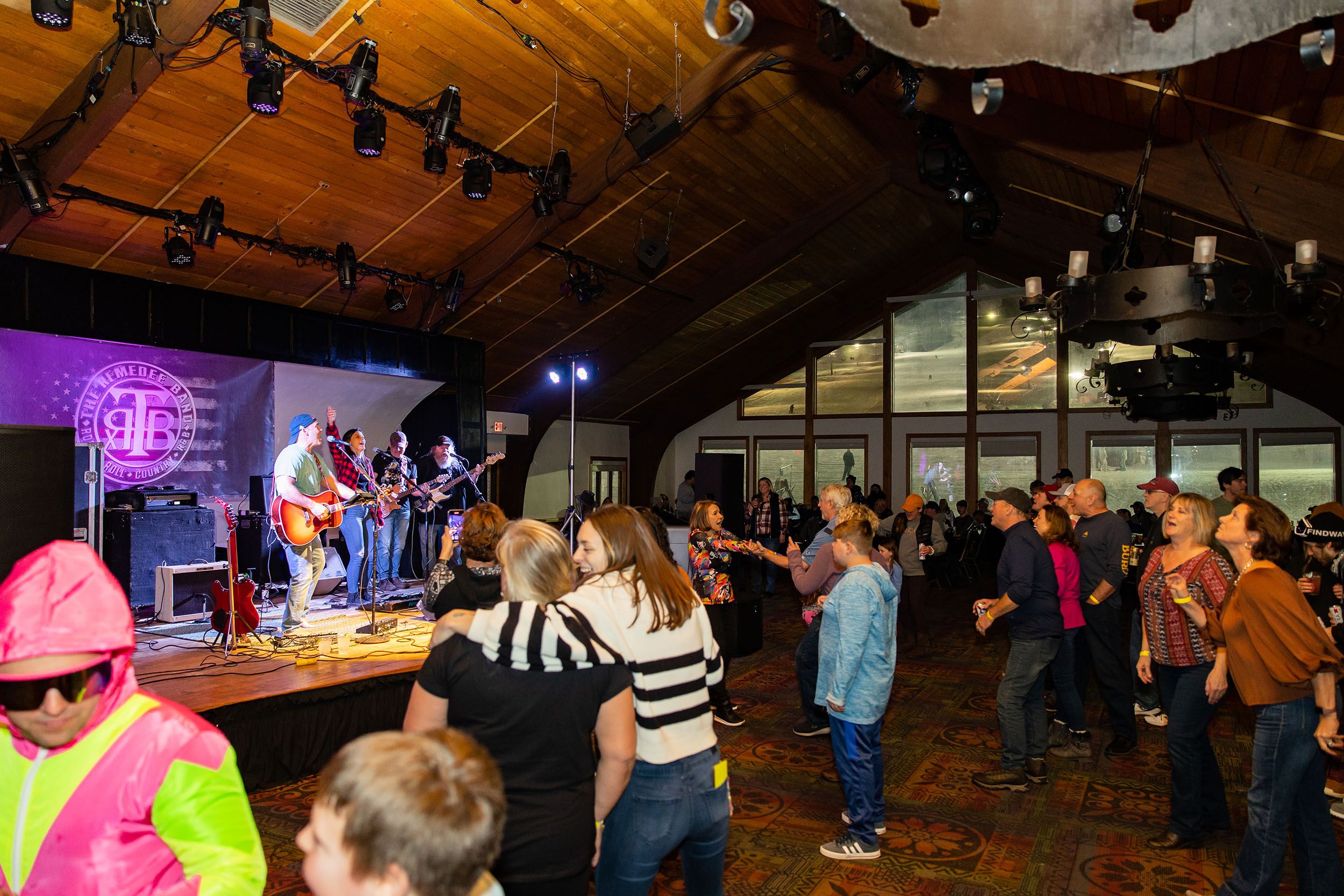 The Remedee Bar playing at the Zoo Bar