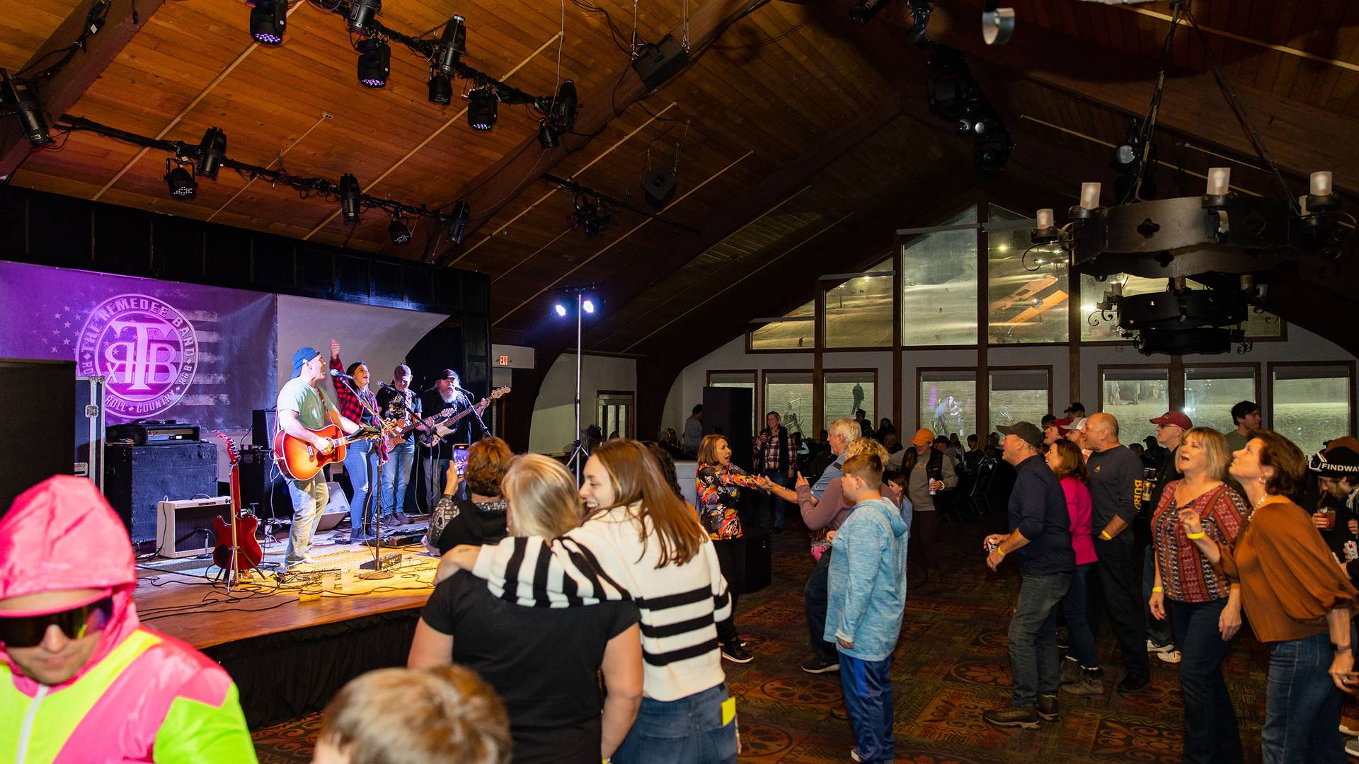 The Remedee Bar playing at the Zoo Bar