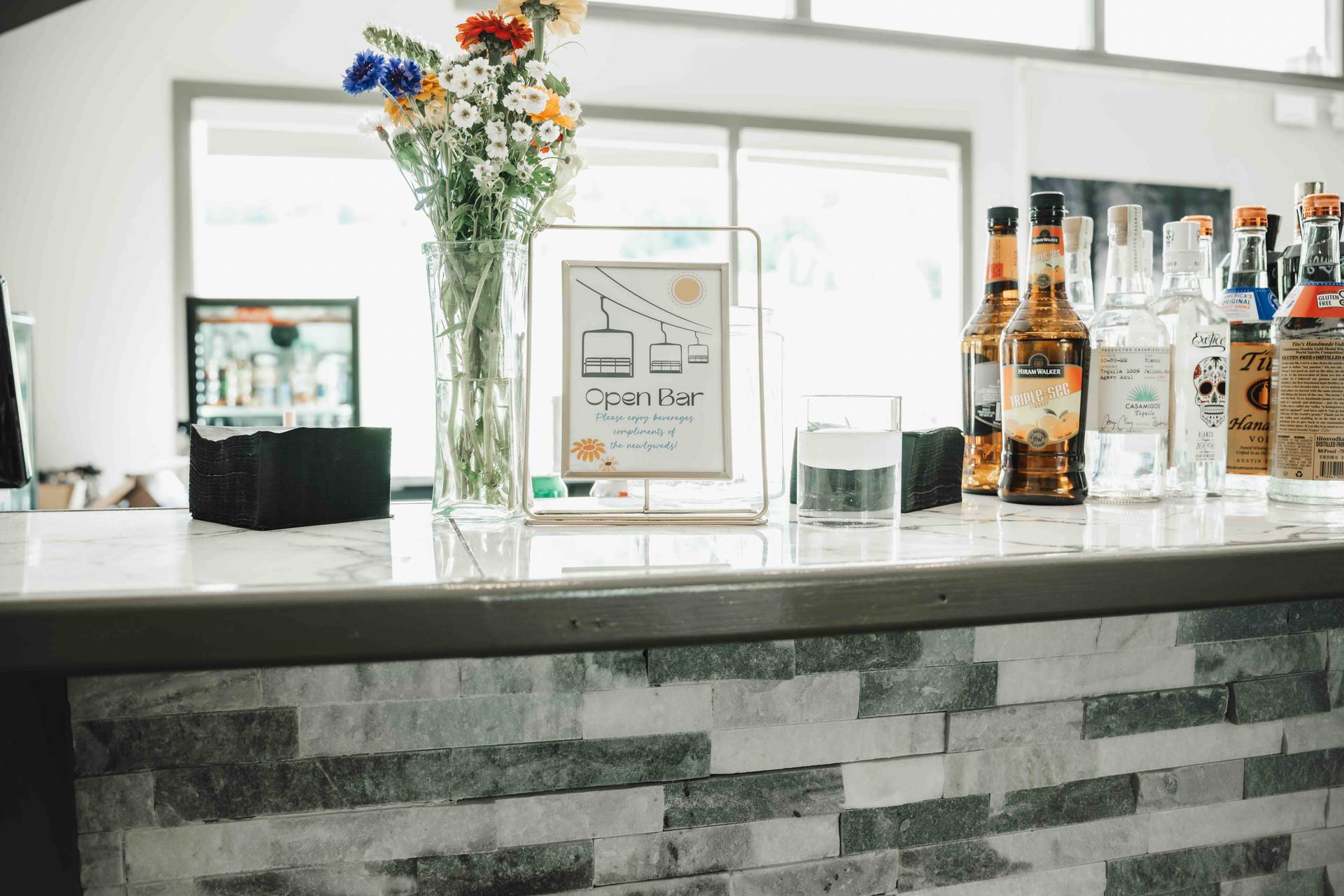 Day lodge bar