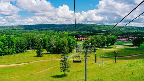 Scenic chairlift rides at The Highlands